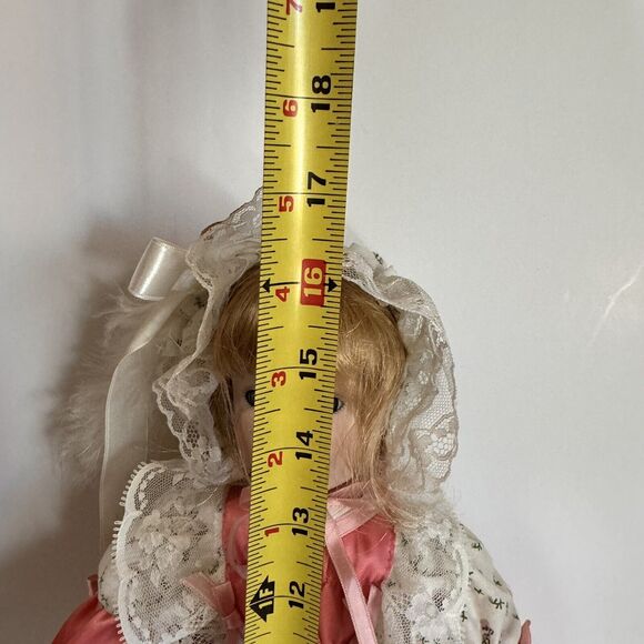 16" Porcelain Doll Blonde Hair Blue Eyes Period Dress with Hat & Bag Collectible - Picture 9 of 9